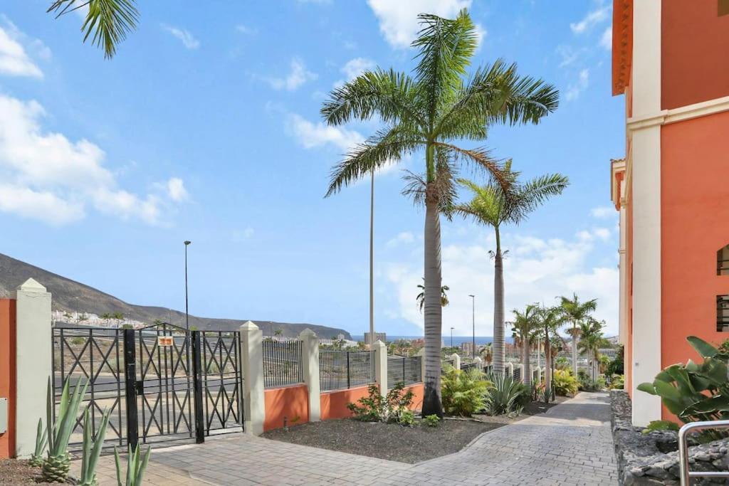 Luxury House Granada Park Villa Arona  Ngoại thất bức ảnh